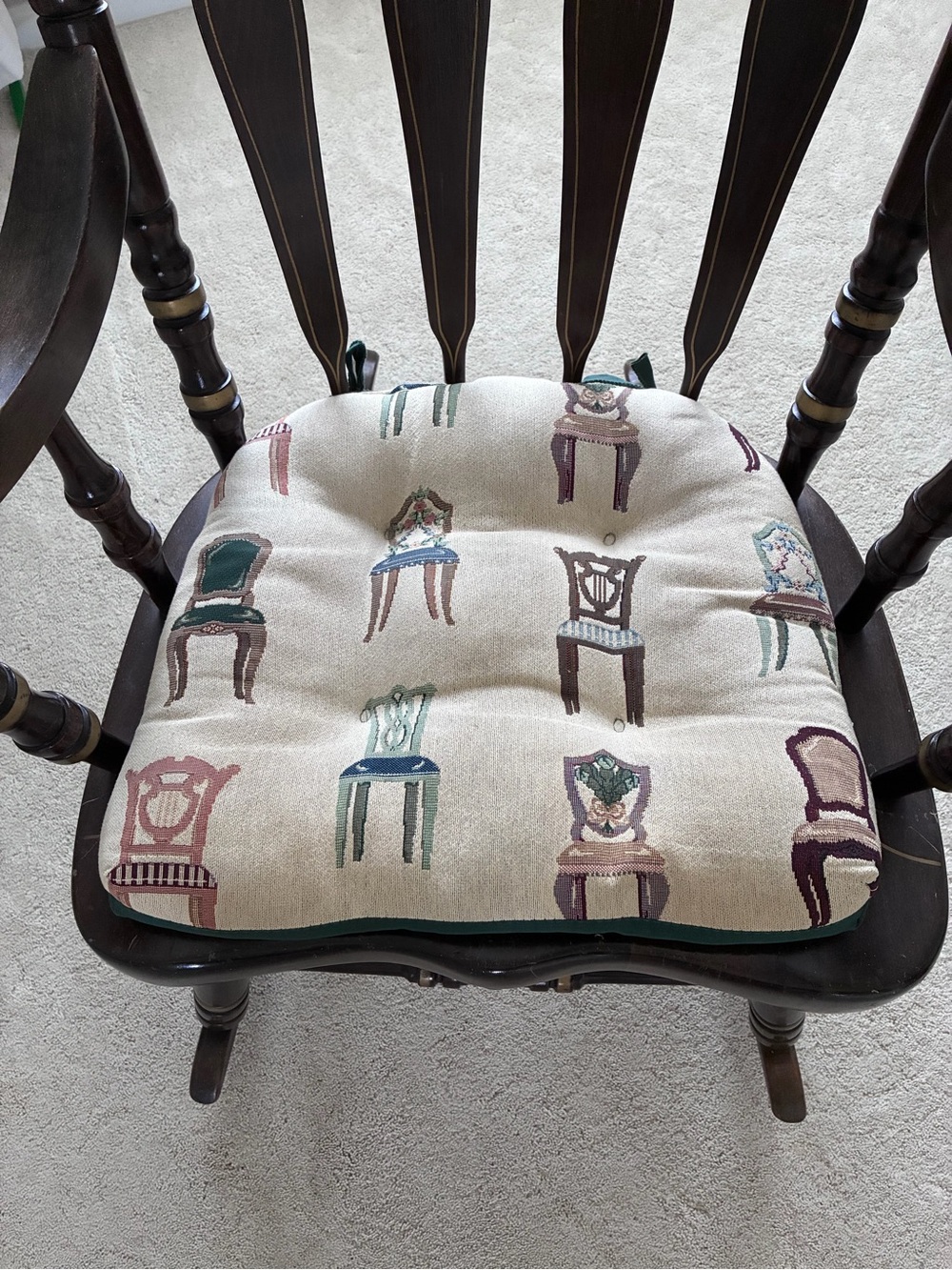 Tapestry Antique Chair Print Tufted Seat Cushion 18x18 Cottagecore